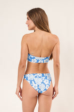 Carica l&#39;immagine nel visualizzatore di Gallery, Model Back: Rio De Sol Bas Bottom Pua-Pacifica Waikiki
