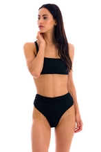 Carica l&#39;immagine nel visualizzatore di Gallery, Model Front: Rio De Sol Bas Bottom St-Tpz-Black Hotpant-High
