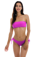 Carica l&#39;immagine nel visualizzatore di Gallery, Model Front: Rio De Sol Bas Bottom Uv-Pink Madrid
