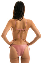 Carica l&#39;immagine nel visualizzatore di Gallery, Model Back: Rio De Sol Ensemble Callas Invisible
