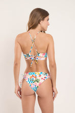 Carica l&#39;immagine nel visualizzatore di Gallery, Model Back: Rio De Sol Ensemble Set Al-Mare Camille Madrid
