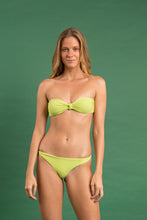 Carica l&#39;immagine nel visualizzatore di Gallery, Image 12: Rio De Sol Ensemble Set Bora-Citrus Bandeau-Joy Leblon

