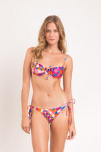 Carica l&#39;immagine nel visualizzatore di Gallery, Model Front: Rio De Sol Ensemble Set Funny Balconet-Tie Ibiza-Comfy
