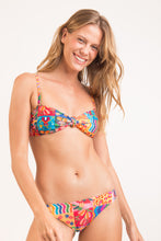 Carica l&#39;immagine nel visualizzatore di Gallery, Image 05: Rio De Sol Ensemble Set Love-Trip Bandeau-Joy Essential-Comfy
