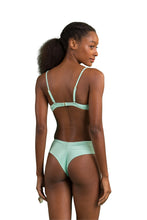 Carica l&#39;immagine nel visualizzatore di Gallery, Model Back: Rio De Sol Ensemble Set Malibu-Menta Balconet Ciao
