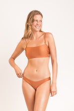 Carica l&#39;immagine nel visualizzatore di Gallery, Image 03: Rio De Sol Ensemble Set Nocciola Bandeau-Reto High-Leg
