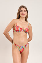 Carica l&#39;immagine nel visualizzatore di Gallery, Model Front: Rio De Sol Ensemble Set Sea-Bloom Bandeau-Joy Nice
