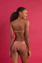 Carica l&#39;immagine nel visualizzatore di Gallery, Image 10: Rio De Sol Ensemble Set Shimmer-Copper Bandeau-Joy Essential
