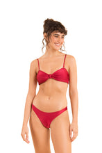 Carica l&#39;immagine nel visualizzatore di Gallery, Model Front: Rio De Sol Ensemble Set Shimmer-Divino Bandeau-Joy Essential
