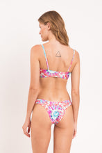 Carica l&#39;immagine nel visualizzatore di Gallery, Model Back: Rio De Sol Ensemble Set Splash Bandeau-Reto Highleg

