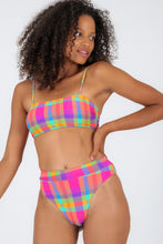Carica l&#39;immagine nel visualizzatore di Gallery, Gallery: Rio De Sol Ensemble Set Tulip-Garden Bandeau-Reto Hotpant-Cos
