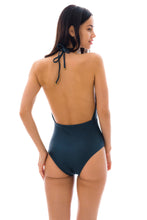Carica l&#39;immagine nel visualizzatore di Gallery, Model Back: Rio De Sol Une Pièce Shark Transpassado
