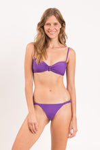 Carica l&#39;immagine nel visualizzatore di Gallery, Model Front: Rio De Sol Haut Top Amuleto Bandeau-Crispy
