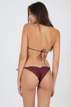 Carica l&#39;immagine nel visualizzatore di Gallery, Model Back: Rio De Sol Haut Top Barolo Frufru
