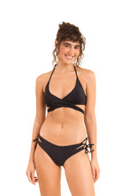 Carica l&#39;immagine nel visualizzatore di Gallery, Model Front: Rio De Sol Haut Top Dots-Black Kate
