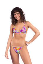 Carica l&#39;immagine nel visualizzatore di Gallery, Model Front: Rio De Sol Haut Top Dreams Tri-Fixo
