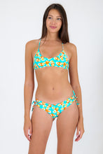 Carica l&#39;immagine nel visualizzatore di Gallery, Model Front: Rio De Sol Haut Top Dubai Bralette
