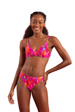 Carica l&#39;immagine nel visualizzatore di Gallery, Model Front: Rio De Sol Haut Top Flavors Balconet-Inv

