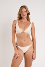 Carica l&#39;immagine nel visualizzatore di Gallery, Model Front: Rio De Sol Haut Top Malibu-Natural Agnes
