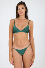 Carica l&#39;immagine nel visualizzatore di Gallery, Model Front: Rio De Sol Haut Top Palace Tri-Fixo
