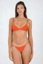 Carica l&#39;immagine nel visualizzatore di Gallery, Model Front: Rio De Sol Haut Top Paprica Tri-Fixo
