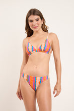 Carica l&#39;immagine nel visualizzatore di Gallery, Model Front: Rio De Sol Haut Top Stripes Tri-Fixo

