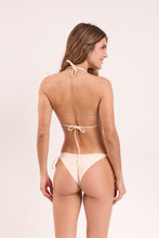Carica l&#39;immagine nel visualizzatore di Gallery, Model Back: Rio De Sol Haut Top Touch-Natural Tri-Inv
