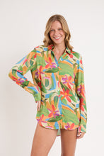 Carica l&#39;immagine nel visualizzatore di Gallery, Model Front: Rio De Sol Chemise Tropical Shirt Greta
