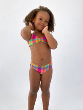Carica l&#39;immagine nel visualizzatore di Gallery, Model Front: Rio De Sol Deux Pièces Fille Tulip-Garden Kids
