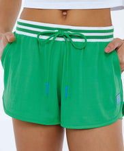 Carica l&#39;immagine nel visualizzatore di Gallery, Shorts Nylon Dry Com Ribana E Regulagem Verde Classic
