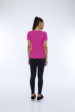 Carica l&#39;immagine nel visualizzatore di Gallery, T-Shirt Skin Fit Inspiracionais Pink Choque
