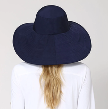Carica l&#39;immagine nel visualizzatore di Gallery, Model Back: Uv Line Chapeau Souple/Capeline Beverly Hills Marinho
