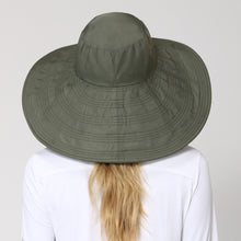 Carica l&#39;immagine nel visualizzatore di Gallery, Model Back: Uv Line Chapeau Souple/Capeline Beverly Hills Verde Militar Upf50+
