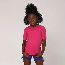 Carica l&#39;immagine nel visualizzatore di Gallery, Model Front: Uv Line T-Shirt Camiseta Kids Uvpro Mc Pink Upf50+
