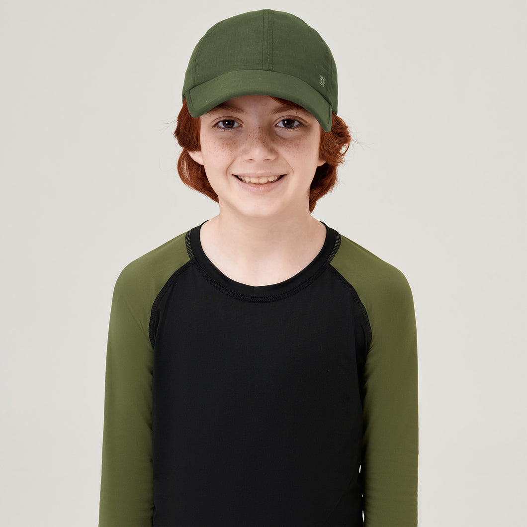 Model Front: Uv Line Casquette Cap Teen Colors Verde Militar Upf50+