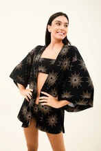 Carica l&#39;immagine nel visualizzatore di Gallery, Gallery: Uv Line Vêtement De Plage Kimono Shine-Preto Upf50+

