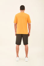Carica l&#39;immagine nel visualizzatore di Gallery, Model Back: Uv Line T-Shirt Longsleeve Uvpro Laranja Upf50+
