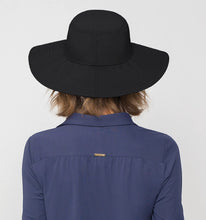 Carica l&#39;immagine nel visualizzatore di Gallery, Model Back: Uv Line Chapeau Souple/Capeline Lyon Preto
