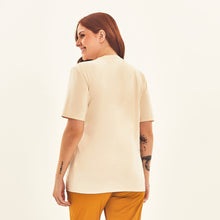 Carica l&#39;immagine nel visualizzatore di Gallery, Model Back: Uv Line Fitness Haut T-Shirt Solar Off White Upf50+
