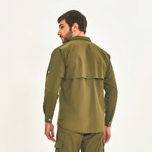 Carica l&#39;immagine nel visualizzatore di Gallery, Model Back: Uv Line Fitness Haut Tenerife Verde Militar Upf50+
