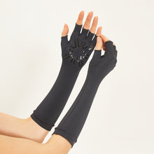 Carica l&#39;immagine nel visualizzatore di Gallery, Long Gloves FPU50+ Black Uv
