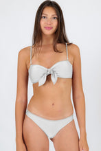 Carica l&#39;immagine nel visualizzatore di Gallery, Set Shimmer-White Bandeau-Knot Essential
